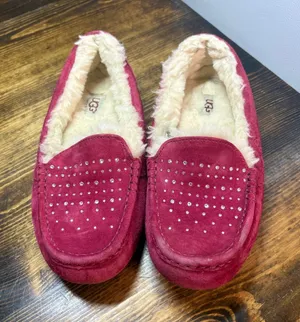 Ugg Ansley burgundy crystal diamond loafers size 8 thumbnail 1