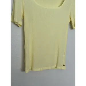SCOTCH & SODA Fitted Ribbed Scoop-Neck T-Shirt Butter Yellow Square Neck thumbnail 5