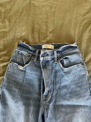 Abercrombie Jeans Ultra High-Rise 90s Straight Curve Love thumbnail 5