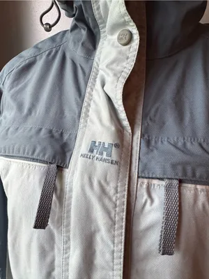 Helly Hansen women’s Y2K vintage colorblock Light Gray and Slate Jacket medium thumbnail 2