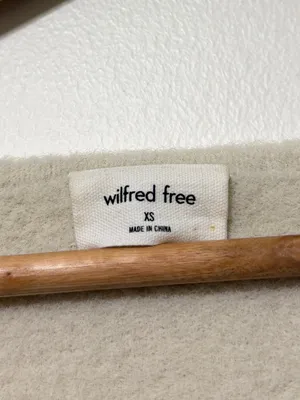 Aritzia Wilfred Free Hush Knit Sweetheart Sweater Size XS Cream Soft Cozy thumbnail 3