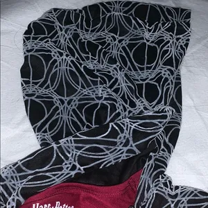 Juniors Harry Potter Burgundy Shirt with Cape thumbnail 3