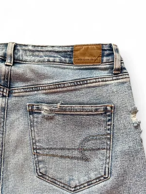 American Eagle Mom Jean High-Rise Stretchy Light Blue Distressed Women’s Size 8 thumbnail 4