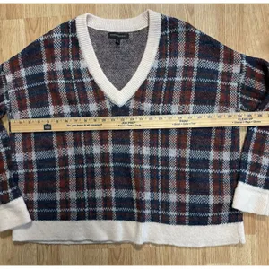 Banana Republic Womens Small Plaid V-Neck Sweater Wool Mohair Oversized Short thumbnail 5