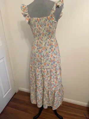 Old Navy Maxi Floral Dress. Size XS thumbnail 3