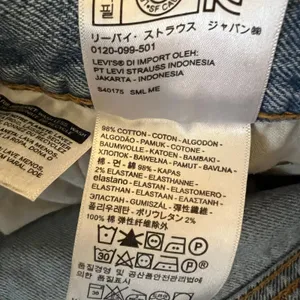 502 Levi's Light Wash 100% Cotton Low Rise Relaxed Fit Jeans Size 12 / 32 Large thumbnail 6