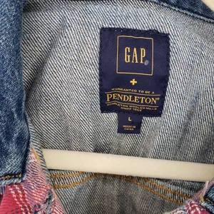 Gap x Pendleton 1969 Icon Denim Jacket Womens L Western Southwestern Collab thumbnail 3