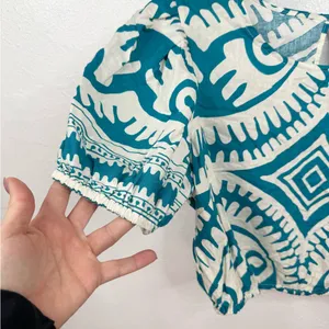 Haute Hippie Blouse Size L Teal White Geometric Puff Sleeve Cropped Half Sleeve thumbnail 3