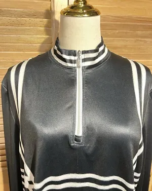 CEGOLFS Women’s Black/White Striped 1/4 Zip Mock Neck Pullover Active XL NWT thumbnail 1