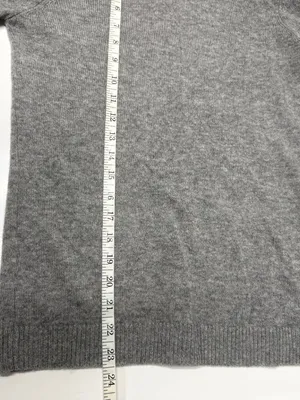 Theory Crewneck Sweater in Feather Cashmere thumbnail 13