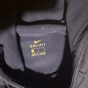 Nike Dri-FIT Black women Hoodie thumbnail 4