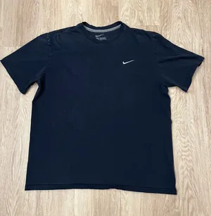 vintage nike shirt  thumbnail 1