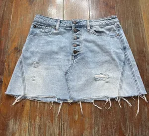 Free People We The Free Distressed Denim Mini Skirt Button Fly Light Wash Sz 30 thumbnail 1