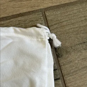 Brighton Classic White dust bag thumbnail 4