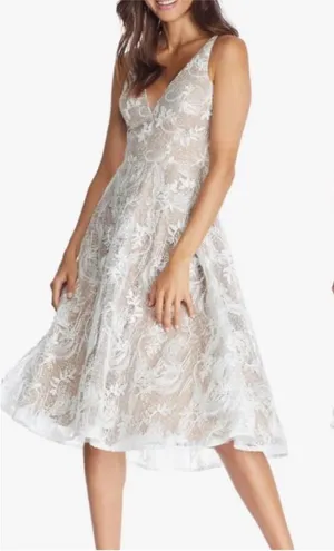 Dress The Population Elisa Vine Embroidered Lace Fit & Flare‎ Dress White Large thumbnail 1
