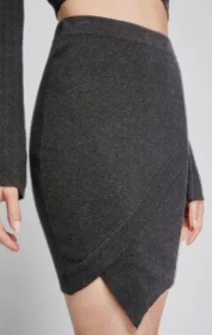 BCBGeneration GRAY Ribbed Knit Mini asymmetrical Pencil Skirt size M thumbnail 1