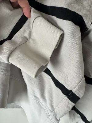 lululemon athletica Gray and Black Striped Cropped Sweatshirt / C46 thumbnail 3