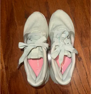 Adidas Women’s Shoes thumbnail 4