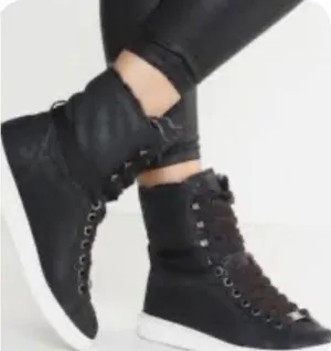 UGG Starlyn Black Leather Sherling High Top Sneaker Shoe Women's 6.5 US thumbnail 1