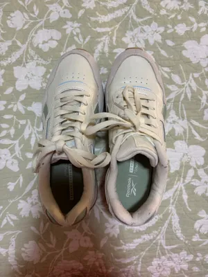 Reebok Sneakers thumbnail 2