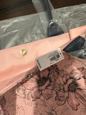 Victoria's Secret Bag thumbnail 3