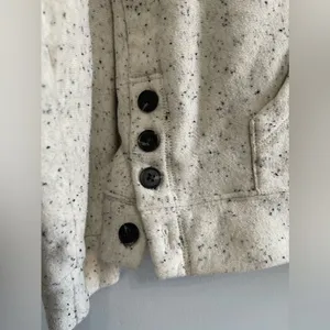 Sweater thumbnail 3