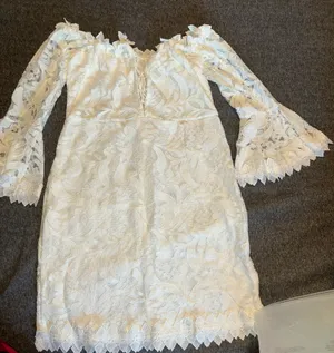 Off Shoulder White Dress Size M thumbnail 1
