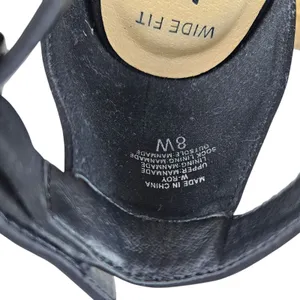 Soda Roy Heels Womens Size 8 Wide Black Closed Toe Ankle Strap Chunky Sandals thumbnail 4