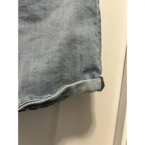 Levi’s Women's Denim Jean Shorts Size 32 Mid Length Zip Fly Cuffed Light Wash thumbnail 5