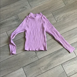 Dynamic Elegant Lavender Ribbed Long Sleeve Top thumbnail 4