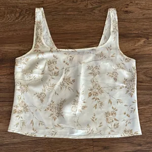 Vintage 90’s Victoria’s Secret Floral Lightweight Camisole Tank Top Cream Tan M thumbnail 1