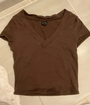 PacSun V-Neck Top thumbnail 1