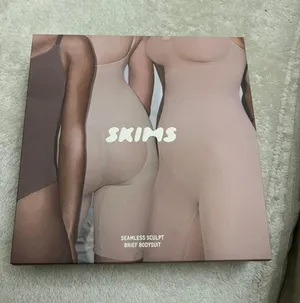 SKIMS Seamless Sculpt Brief Bodysuit thumbnail 3
