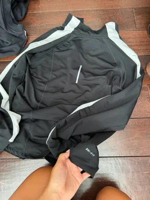Nike Dri-Fit Quarter-Zip Pullover thumbnail 3