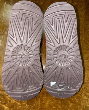 UGG Tasman II Slippers in Sand/Dark Cherry thumbnail 7