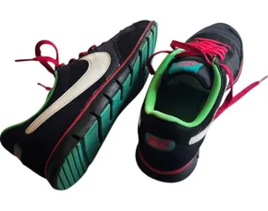 Nike Victoria Black & Neon running shoes size 8 thumbnail 1