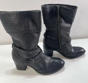Born Boots Wmn 7.5 Gilary Blck Pebbled Leather Moto Block Heel Biker Belt Strap thumbnail 1