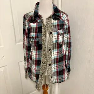 BKE Plaid Flannel Sweater Trim K3 thumbnail 2