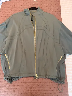 Lululemon jacket thumbnail 1