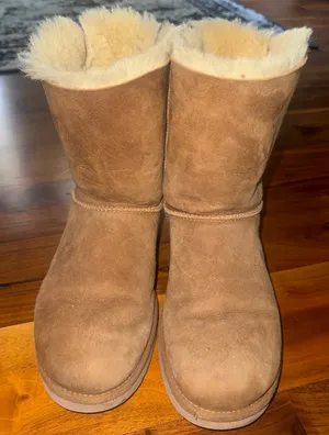 UGG Women’s Boots Tan Bailey Bow thumbnail 3