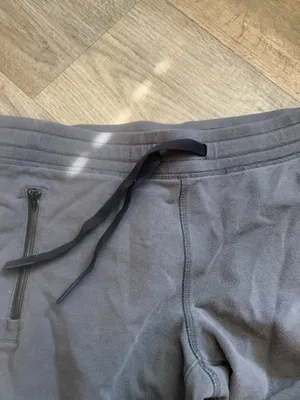 Alo Yoga medium pants thumbnail 10