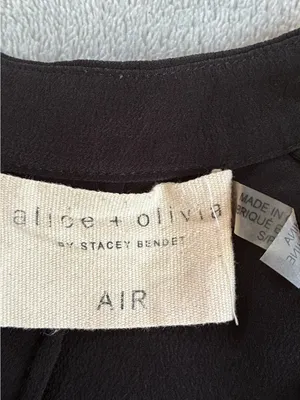 Alice + Olivia AIR by Stacey Bendet 100% silk black blouse minimalist classic SP thumbnail 5