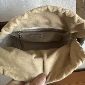 Pulicati‎ Italian Genuine Leather Bucket Style Crossbody PurseDrawstring Closure thumbnail 6