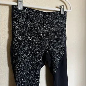 Lululemon Wunder Under Hi-Rise‎ 7/8 Tight in Black White Colorblock thumbnail 7