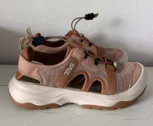 Teva Outflow CT Shoes Women’s 7.5 Brown Pink Closed Toe Water Hiking Sandals thumbnail 1