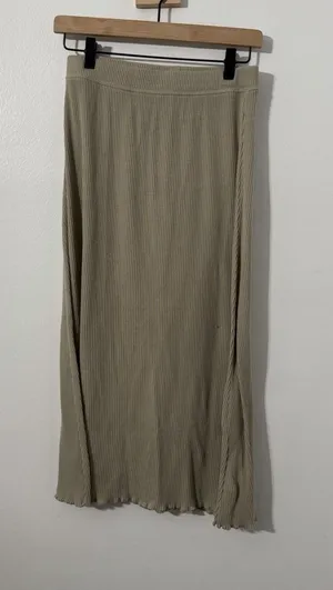 Free People Beach Ribbed Midi Skirt Sz Small Rayon Blend Coastal Boho Vacation thumbnail 1