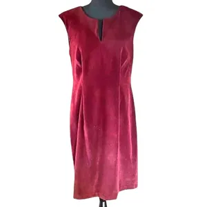 Women's Maroon Faux Velvet V-neck Sleeveless Holiday Dress, size 10 thumbnail 2