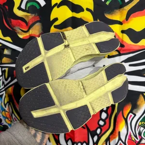 On Running shoe Gray Size 8.5 thumbnail 5