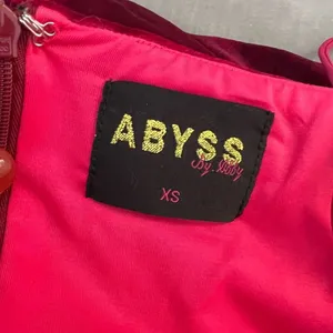 Abyss by Abby Maroon Velvet Sleeveless Bodycon Midi Dress Size XS thumbnail 7