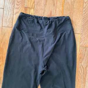 Black Flared Leggings thumbnail 2